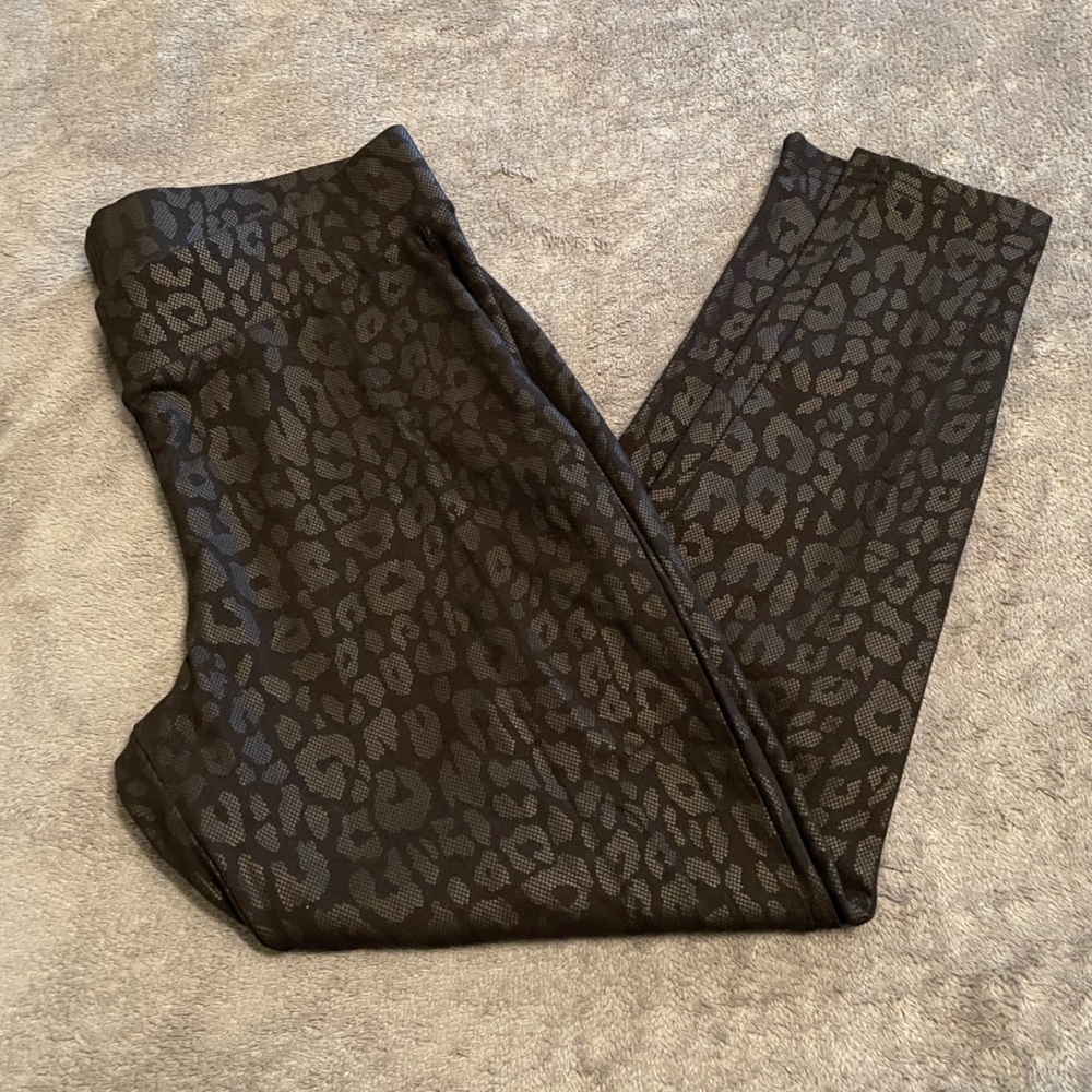 Torrid Black Cheetah Print Leggings
